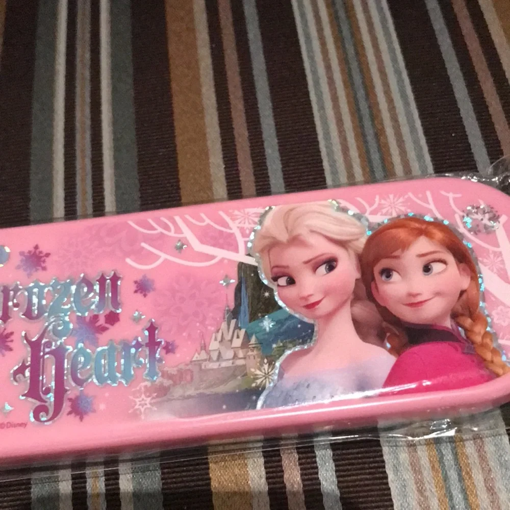 NWT Disney Frozen utensil case plastic box - Picture 8 of 13